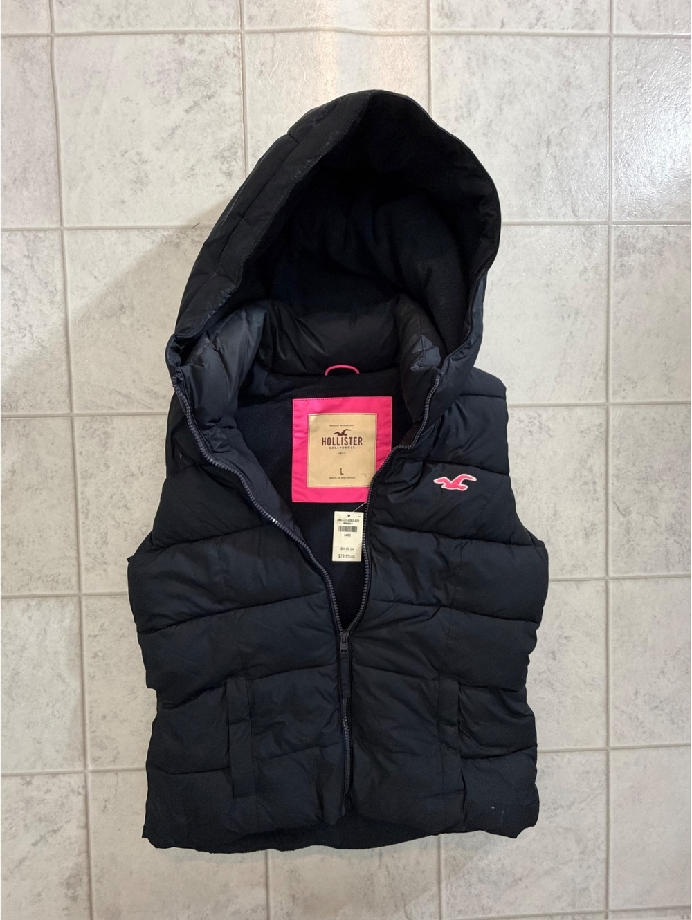 Hollister black hooded puffer vest
